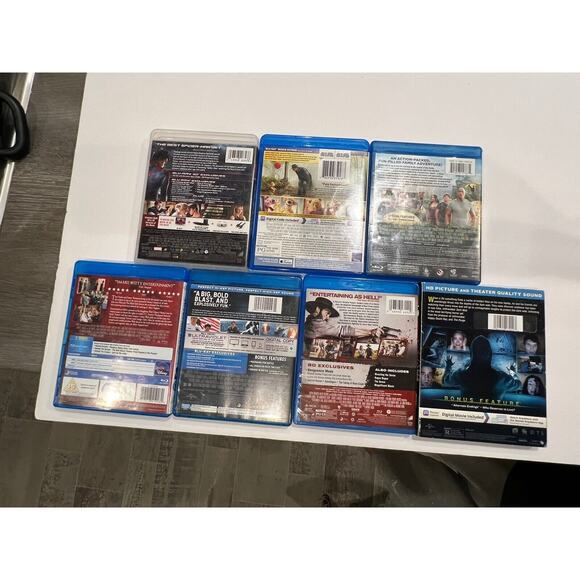 7 Blu-ray Movie Lot. Drama,Comedy, Action. ￼ Kevin Hart, The Rock, Tom Hanks - Picture 3 of 6